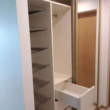 Quiet Place Next To Pirita, Lauluvaeljak, Kadriorg * تالين